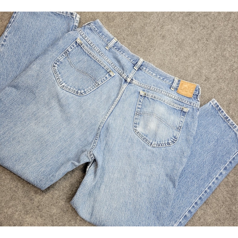 Lee Jeans Mens 40x32 Blue Denim Light Wash Faded Relaxed Straight Leg Dad Casual